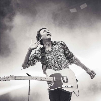 Cali en concert sur scène au Festi’Salon Stars’Terre, dimanche 20 septembre 2026, devant un public enthousiaste Crédit photo : @beagillot