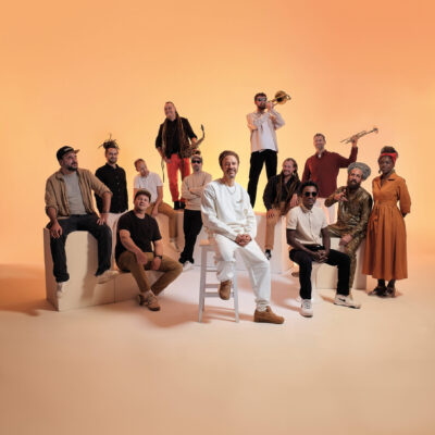 Danakil en concert sur scène au Festi’Salon Stars’Terre, vendredi 18 septembre 2026, devant un public enthousiaste